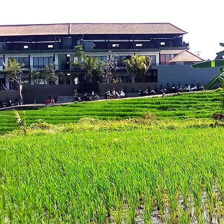 Grandpa Guest House Canggu Buitenkant foto