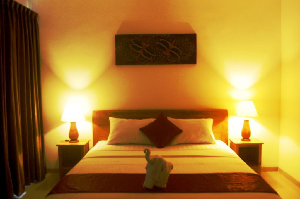 Grandpa Guest House Canggu Buitenkant foto