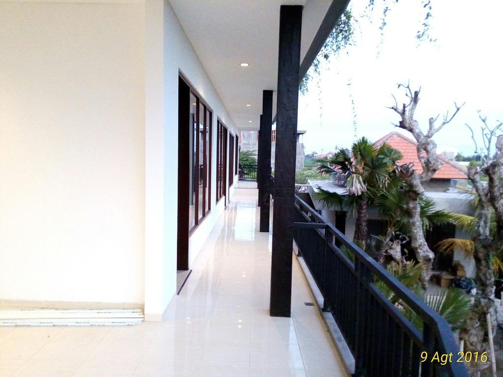 Grandpa Guest House Canggu Buitenkant foto