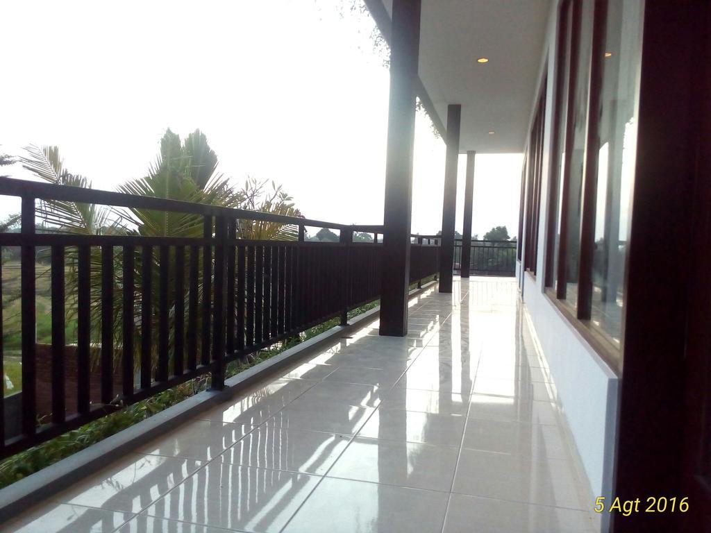 Grandpa Guest House Canggu Buitenkant foto