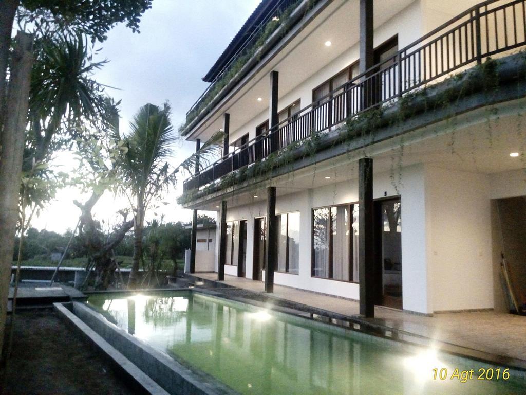 Grandpa Guest House Canggu Buitenkant foto