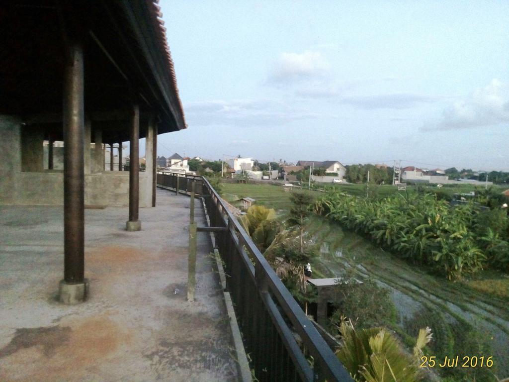 Grandpa Guest House Canggu Buitenkant foto