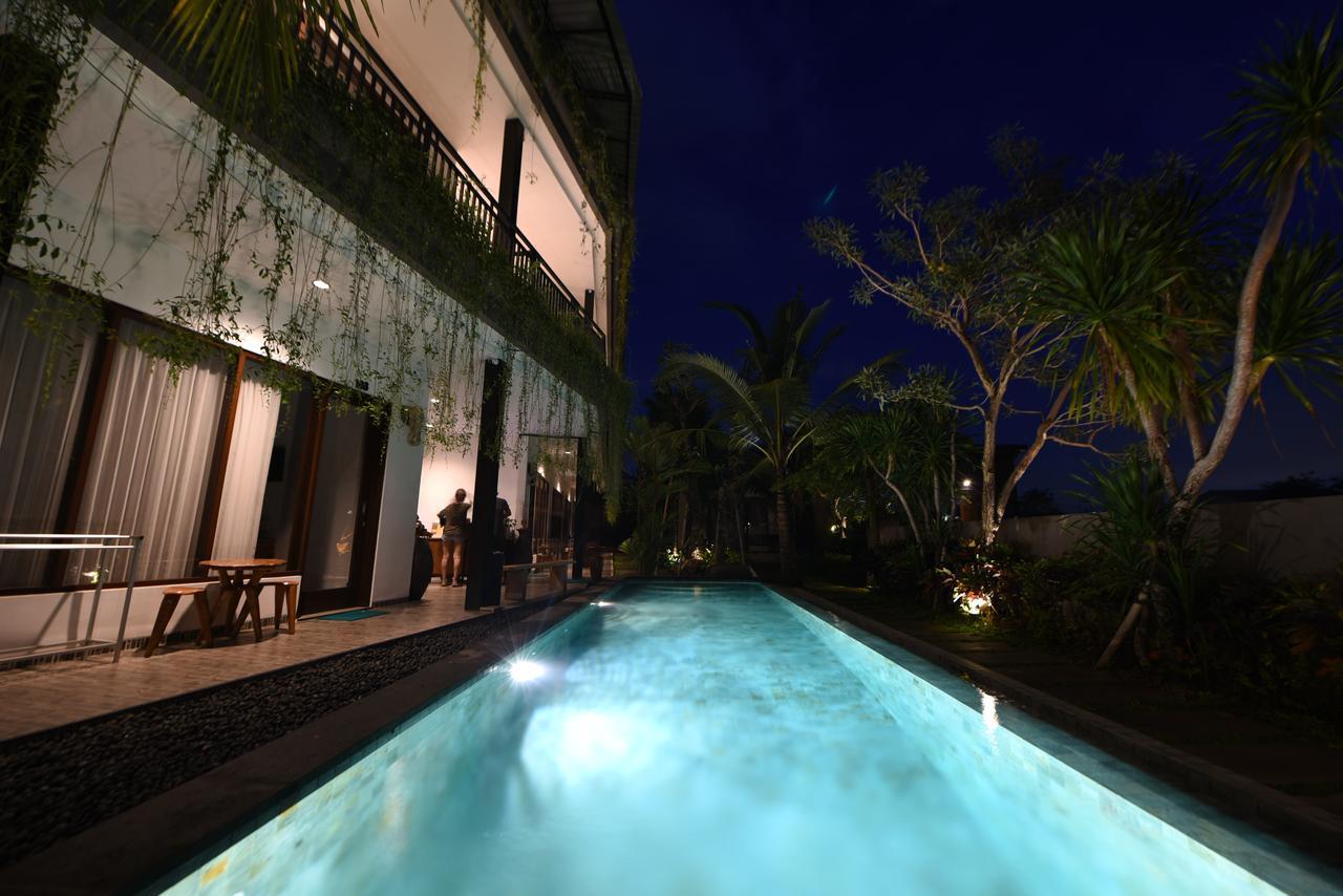 Grandpa Guest House Canggu Buitenkant foto