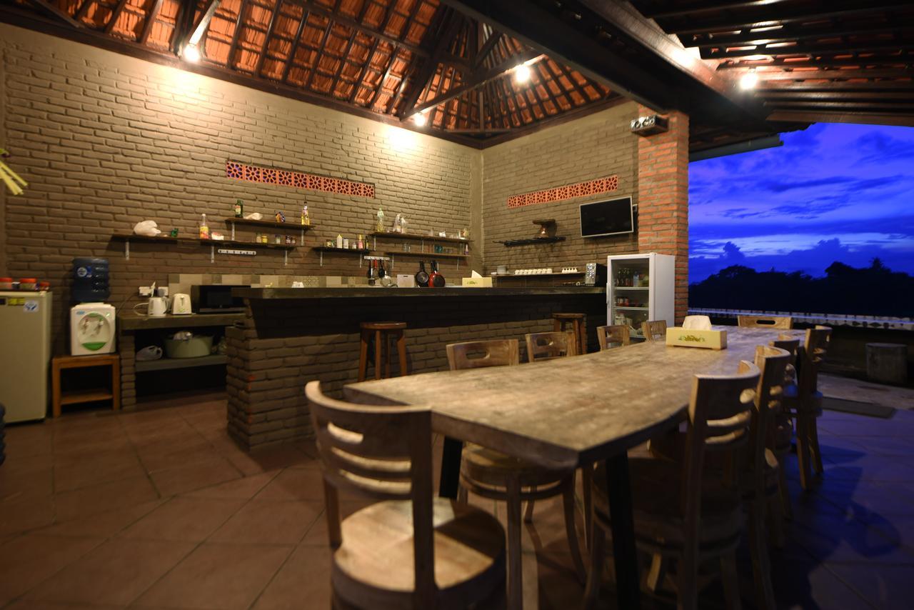 Grandpa Guest House Canggu Buitenkant foto