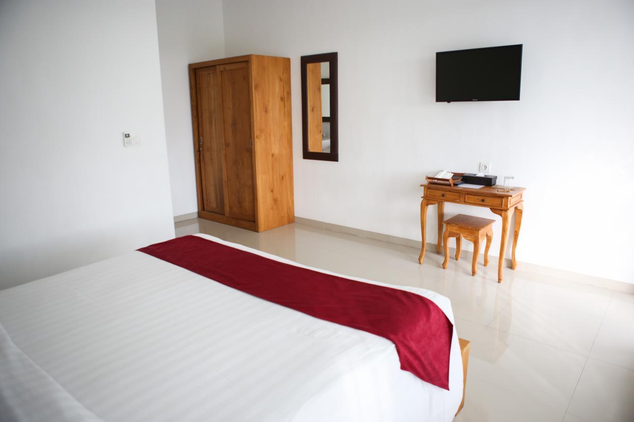 Grandpa Guest House Canggu Buitenkant foto