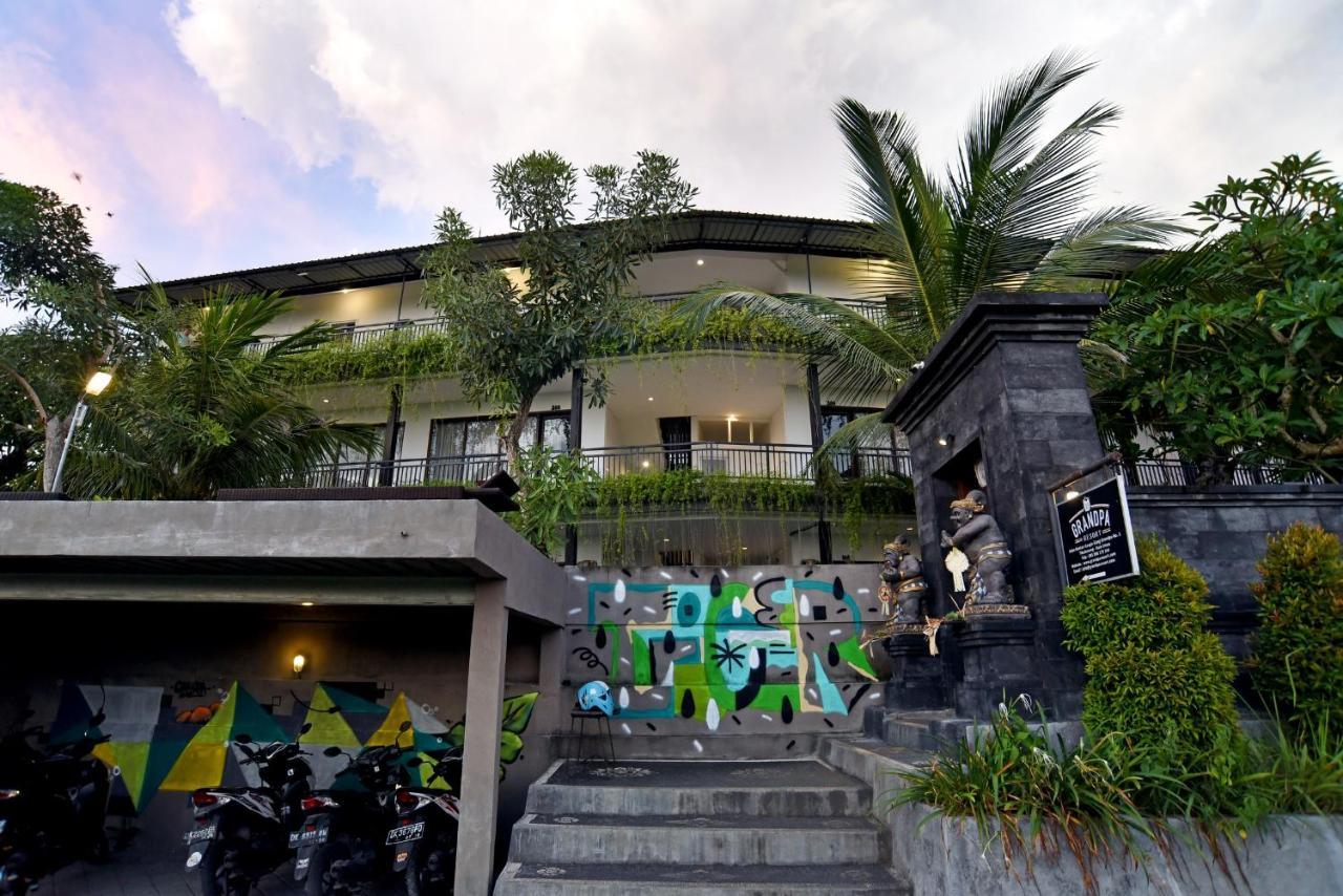 Grandpa Guest House Canggu Buitenkant foto