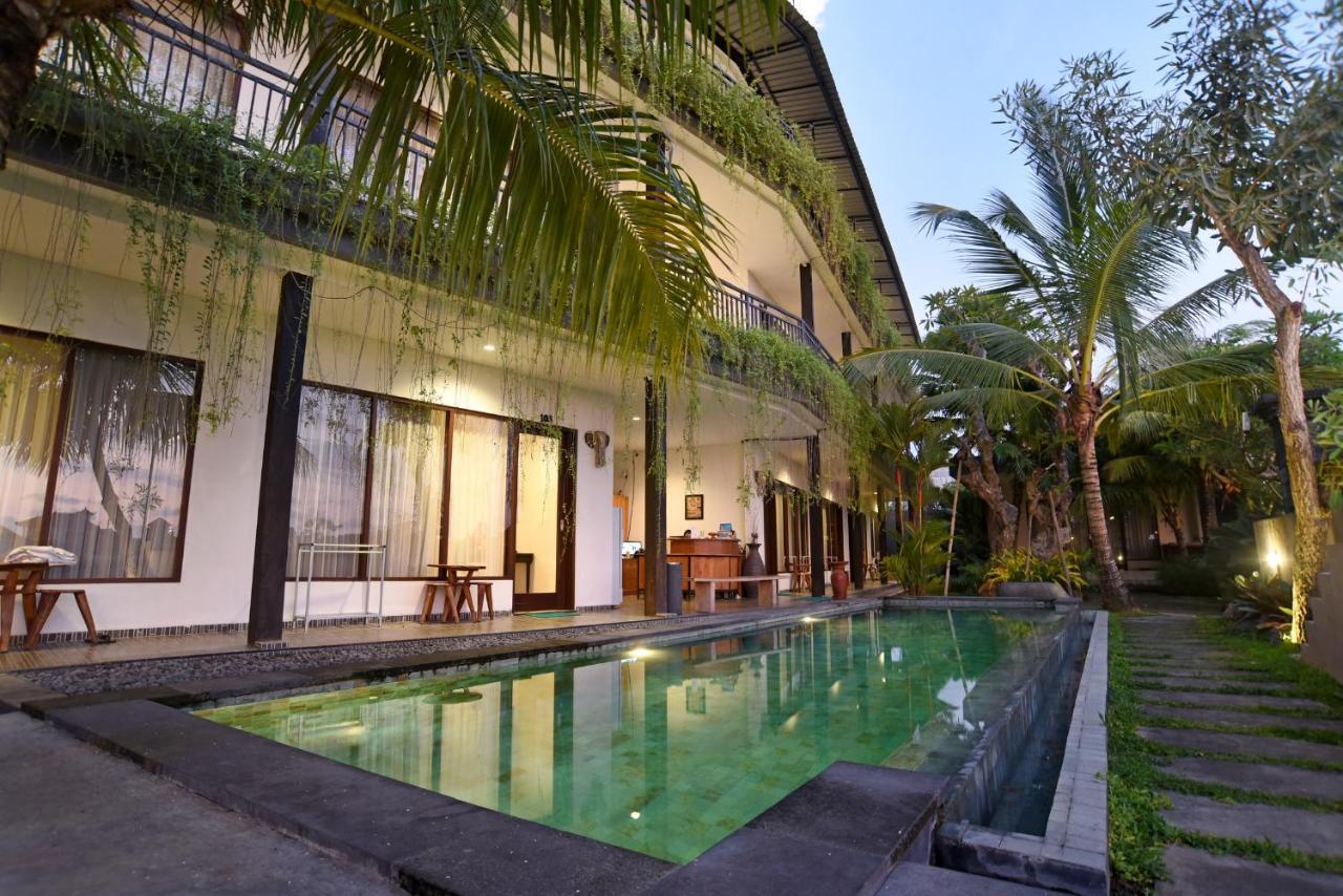 Grandpa Guest House Canggu Buitenkant foto