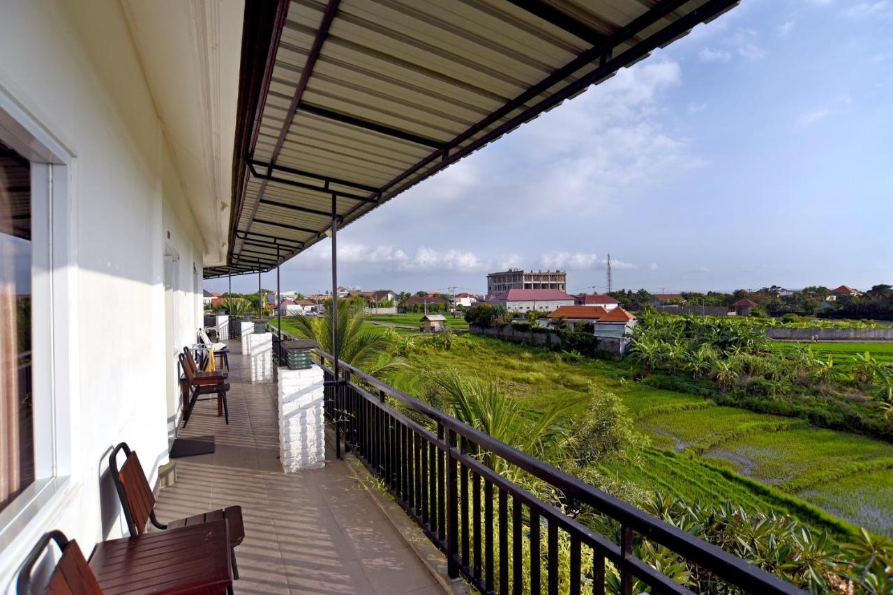 Grandpa Guest House Canggu Buitenkant foto