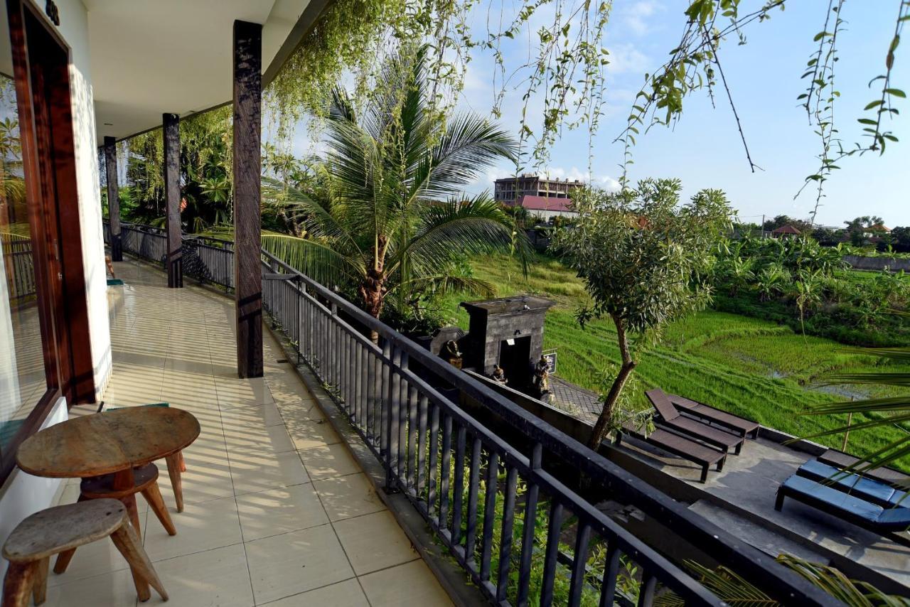 Grandpa Guest House Canggu Buitenkant foto